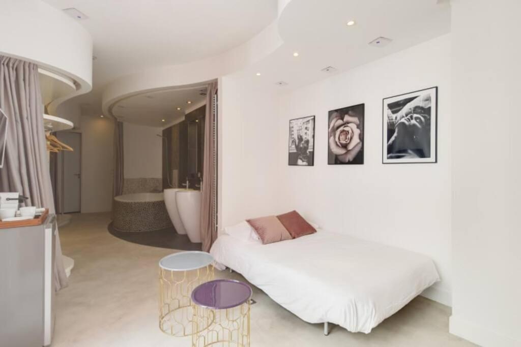 Magnifique Appartement Parisien - Marais Exterior photo